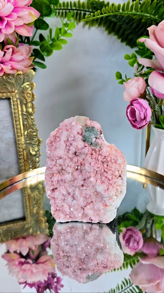 Pink Heulandite with Green Apophyllite (Freestanding) 04