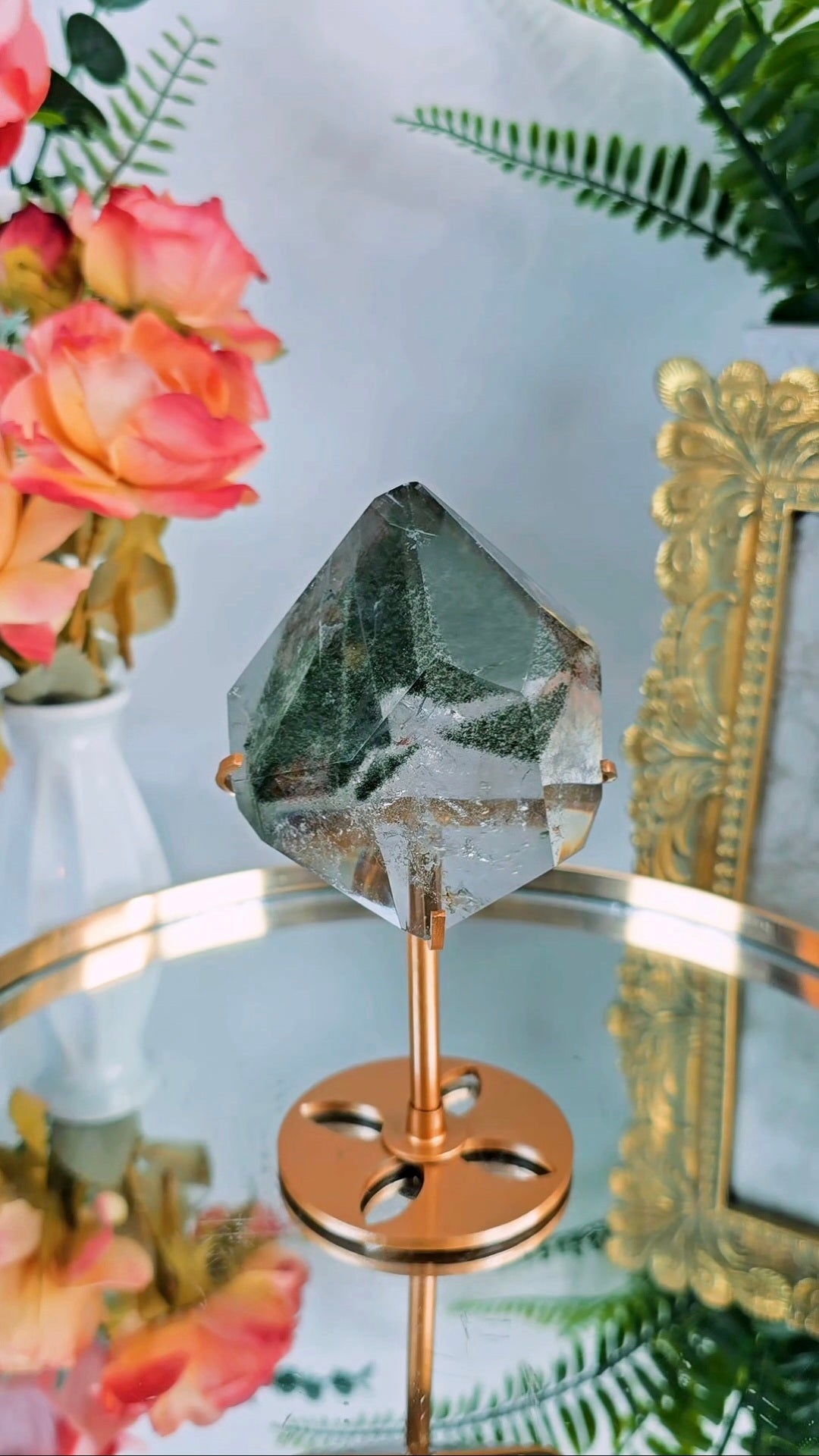 Garden Quartz Freeform on stand G03