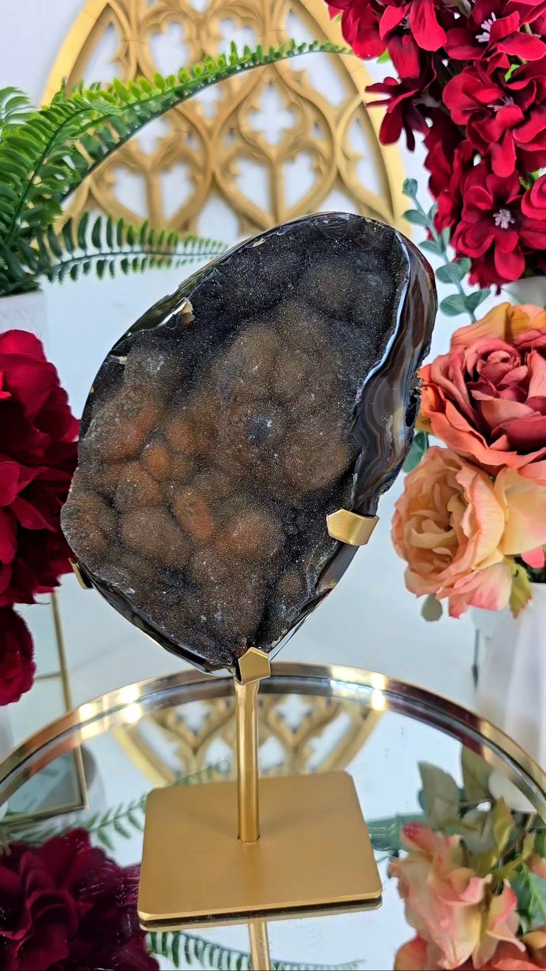 Druzy Agate / Chalcedony on Stand (super sparkly) 07