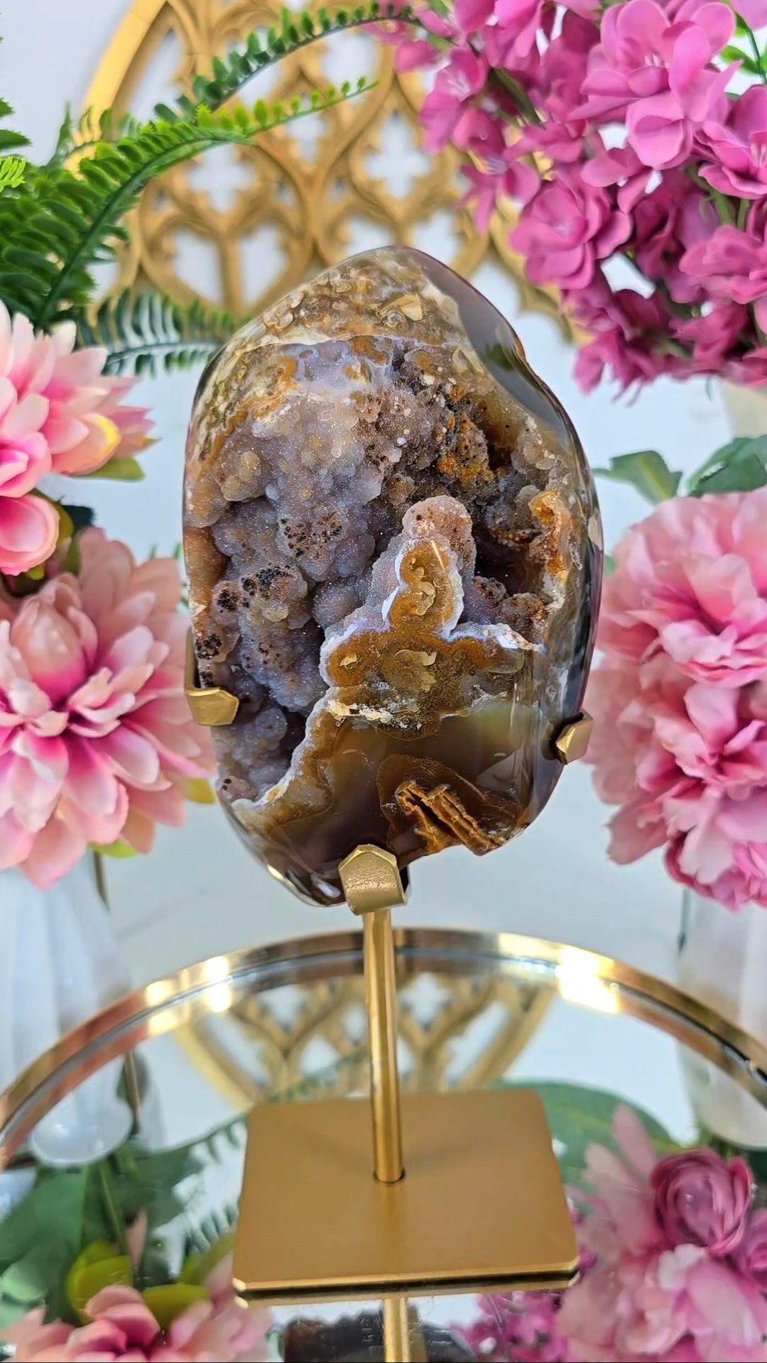 Druzy Agate / Chalcedony on Stand 09