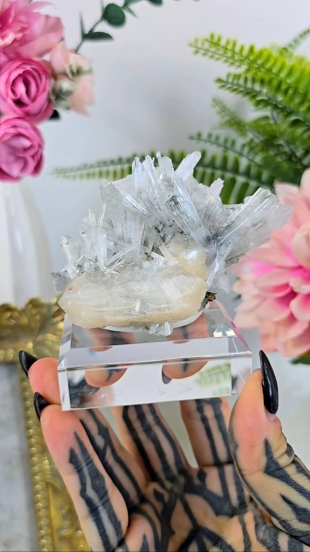 Scolecite with Stilbite 02
