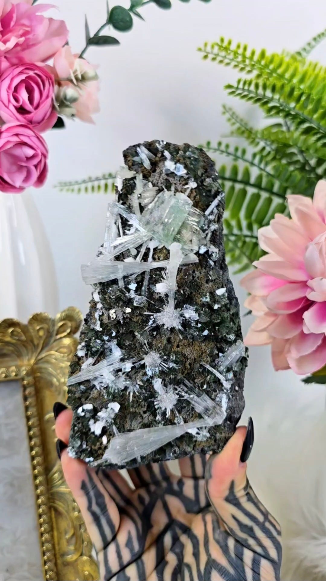 Green Apophyllite with Scolecite (freestanding) 07