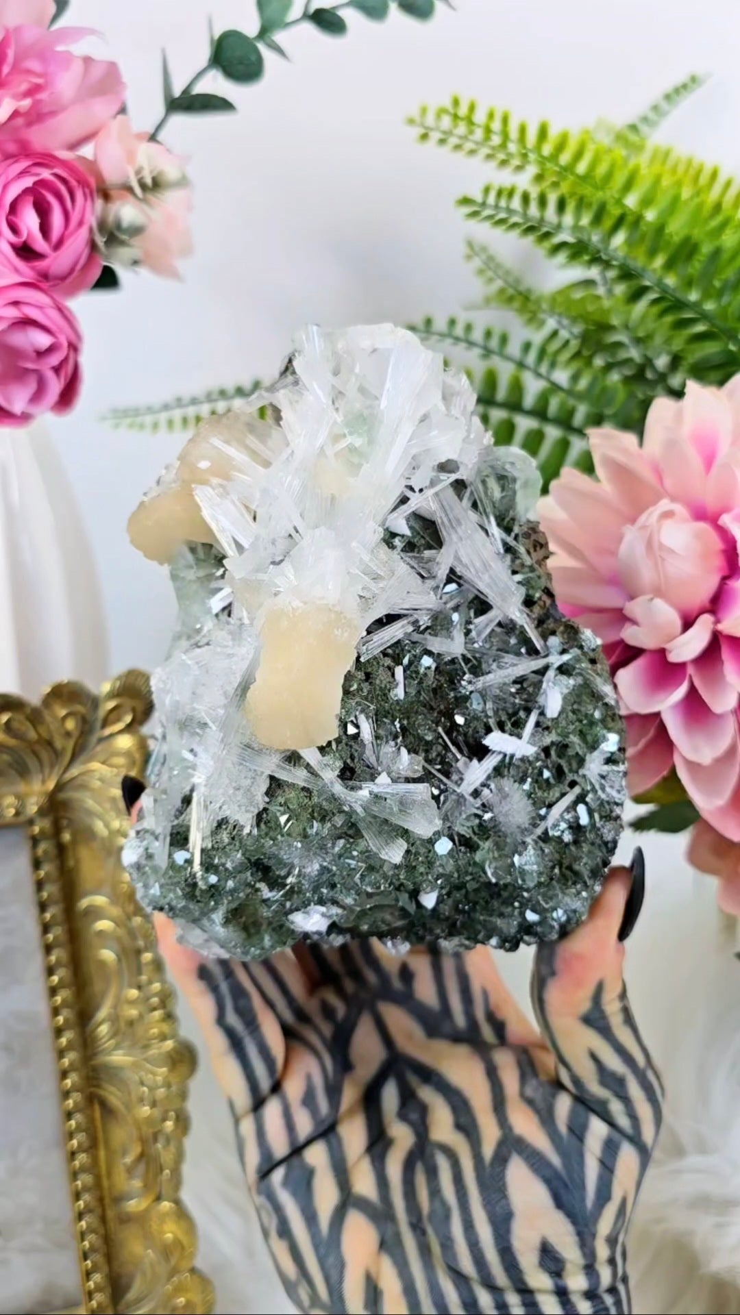 Green Apophyllite with Scolecite and Stilbite (freestanding) 10