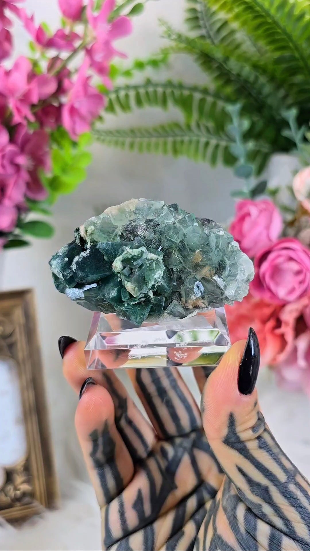 Celadonite included Apophyllite with Stilbite 03