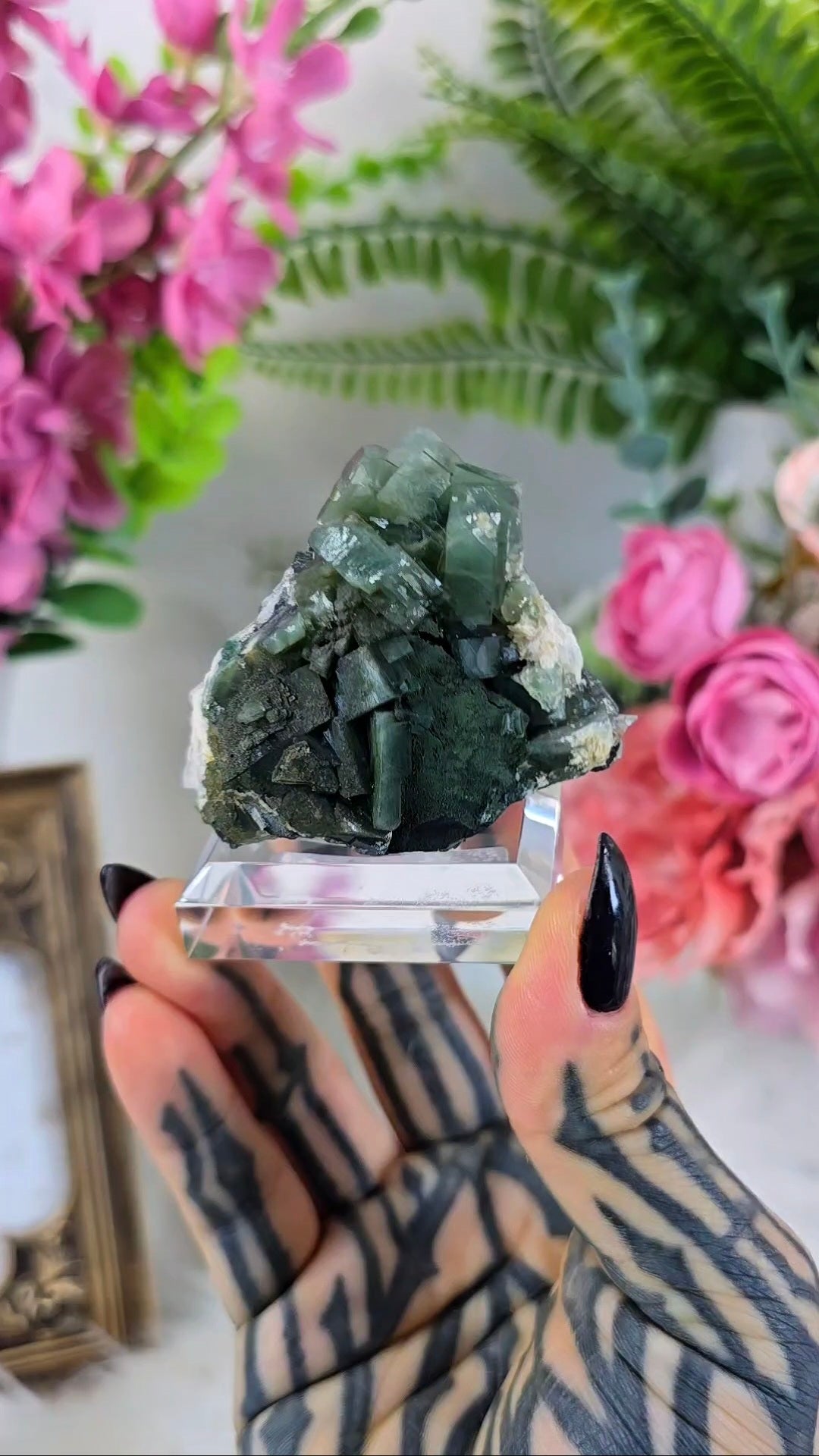 Celadonite included Apophyllite with Stilbite 05