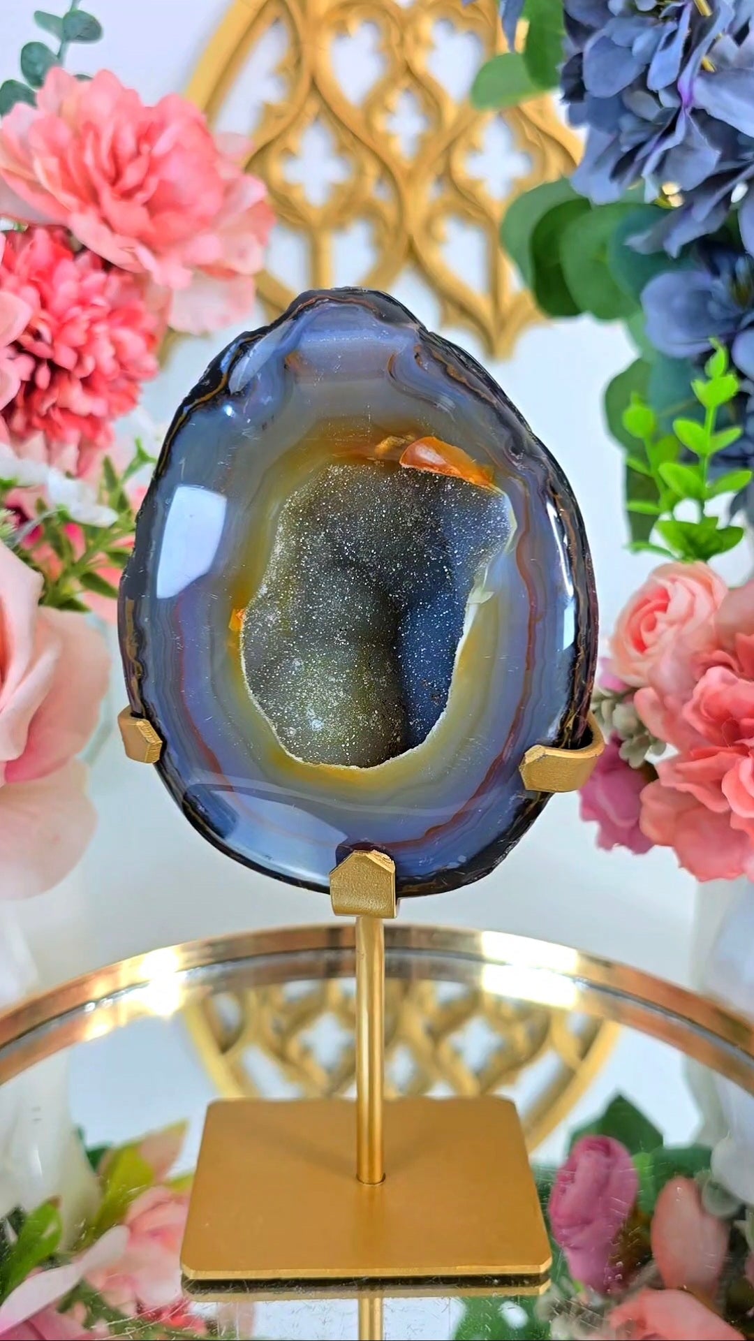 Druzy Agate on Stand 10