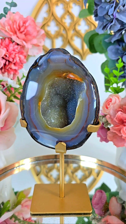 Druzy Agate on Stand 10