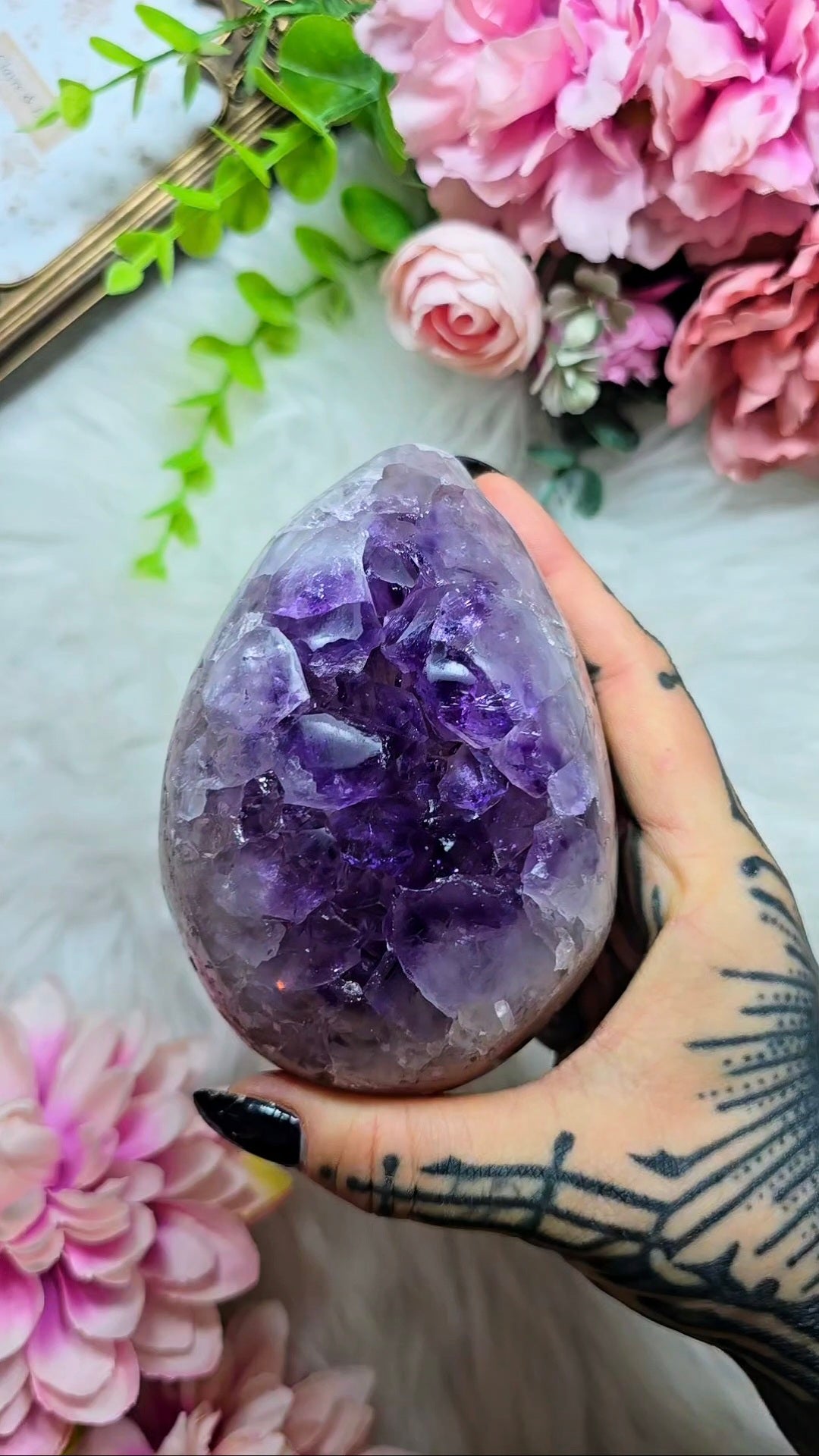 Druzy Amethyst / Agate  Egg 31