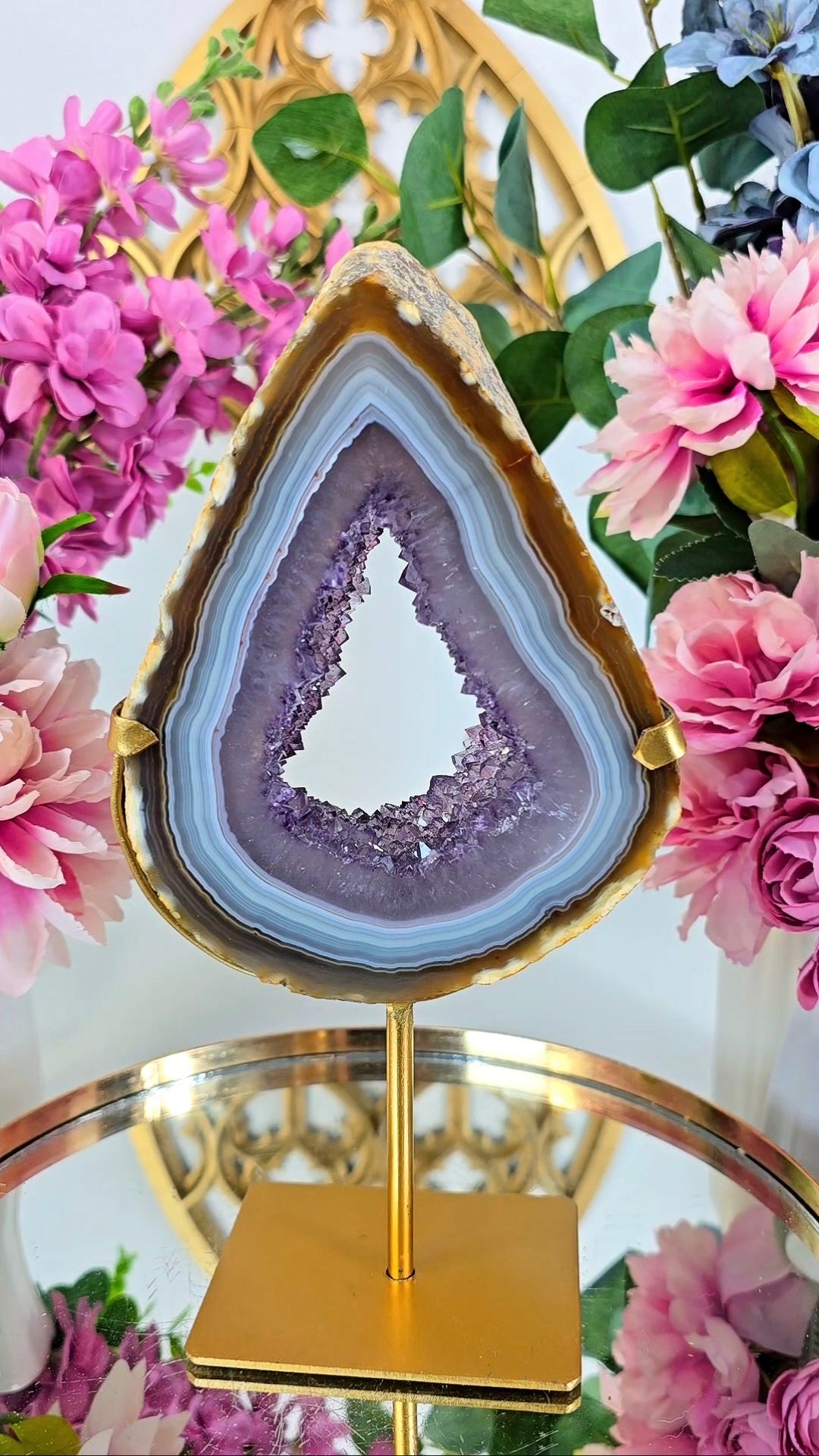 Agate / Amethyst Drop Shaped Portal on Stand 02