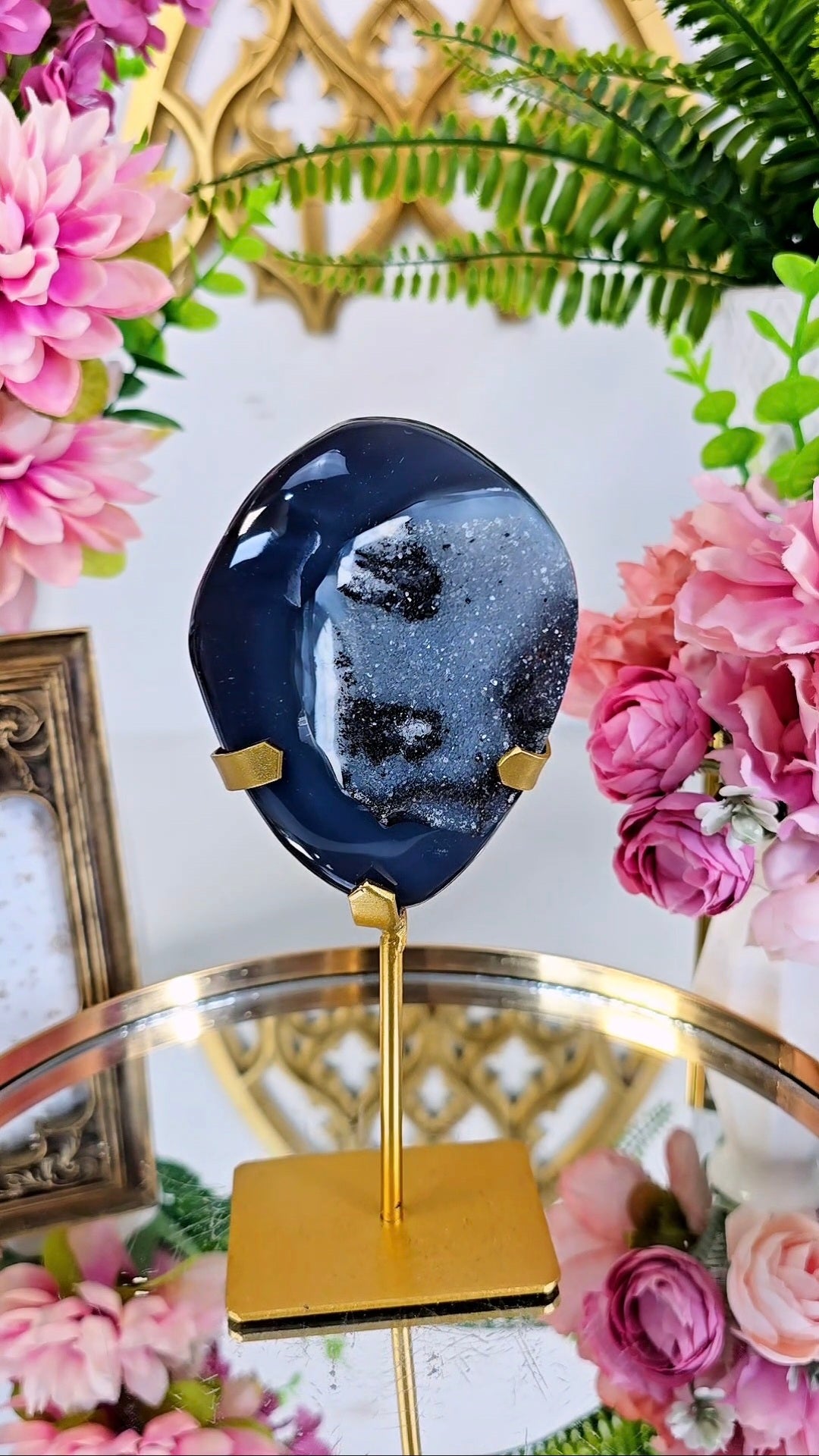 Druzy Agate on Stand 12