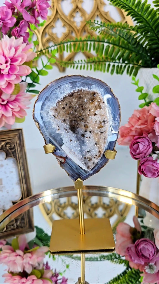 Druzy Agate on Stand 15