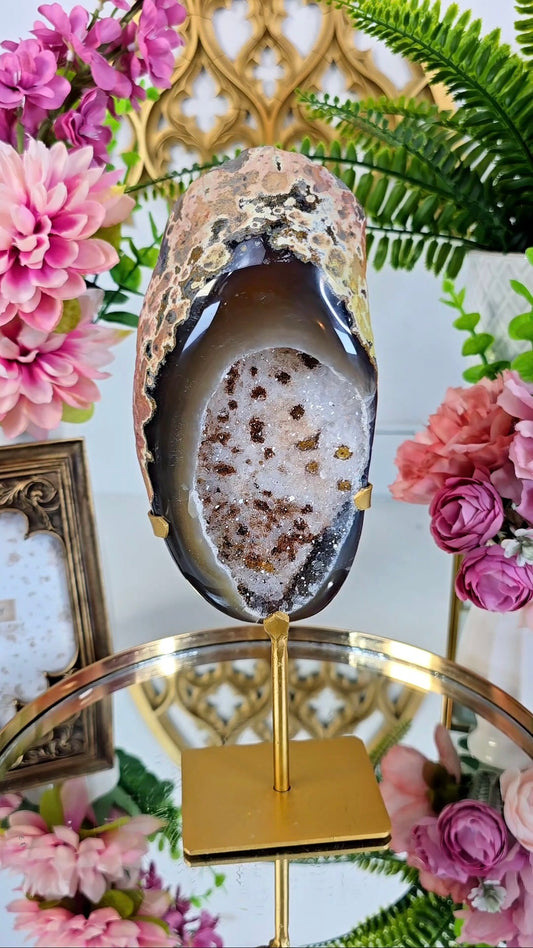 Druzy Agate on Stand 17