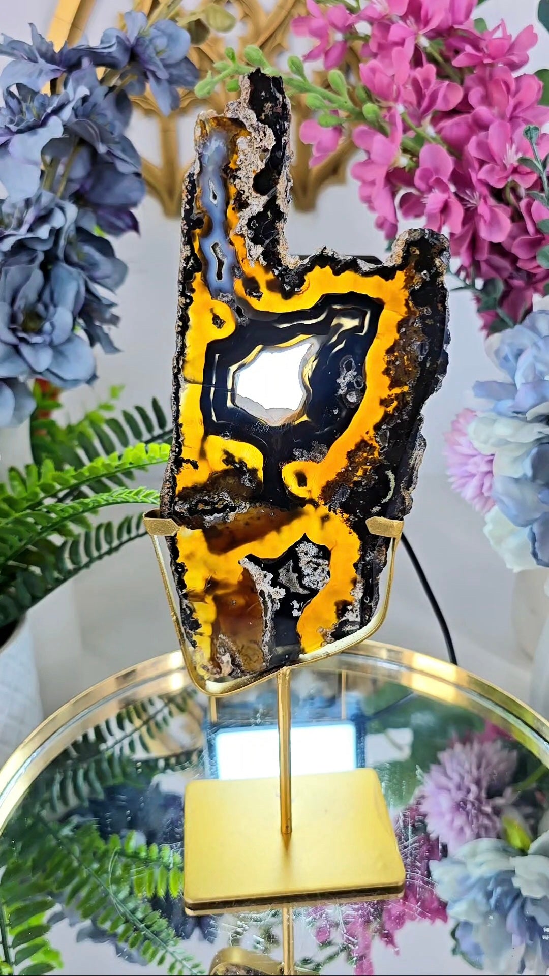 Agate Slice on stand 03
