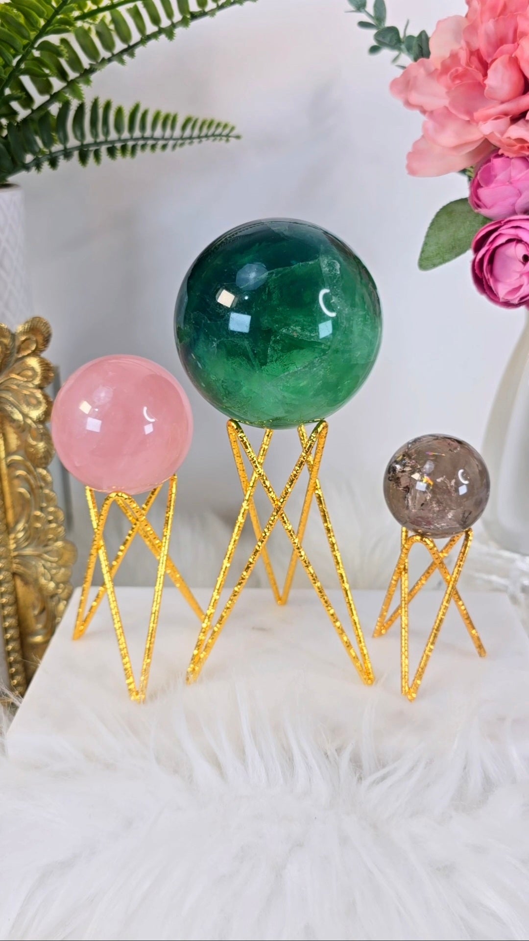 Sphere & Double Terminated Stand "Crown" Gold