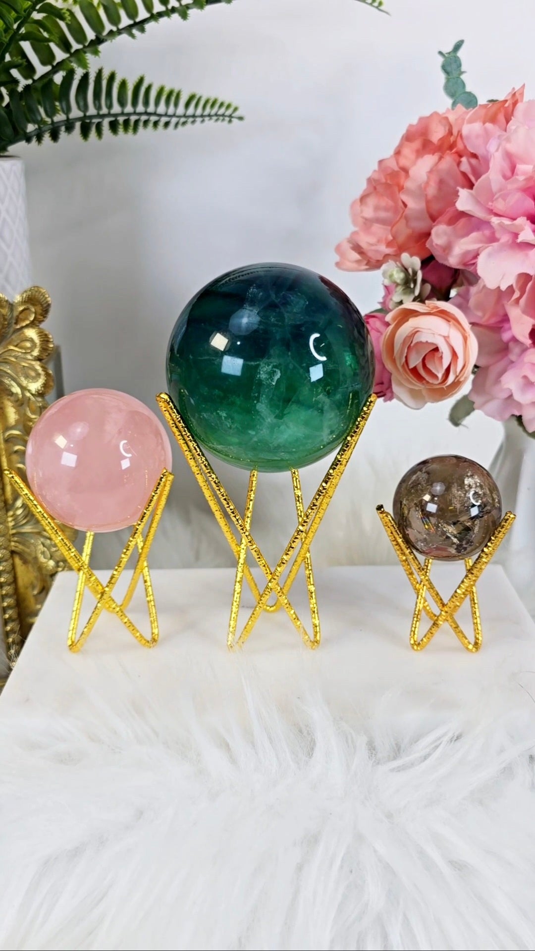 Sphere & Double Terminated Stand "Crown" Gold