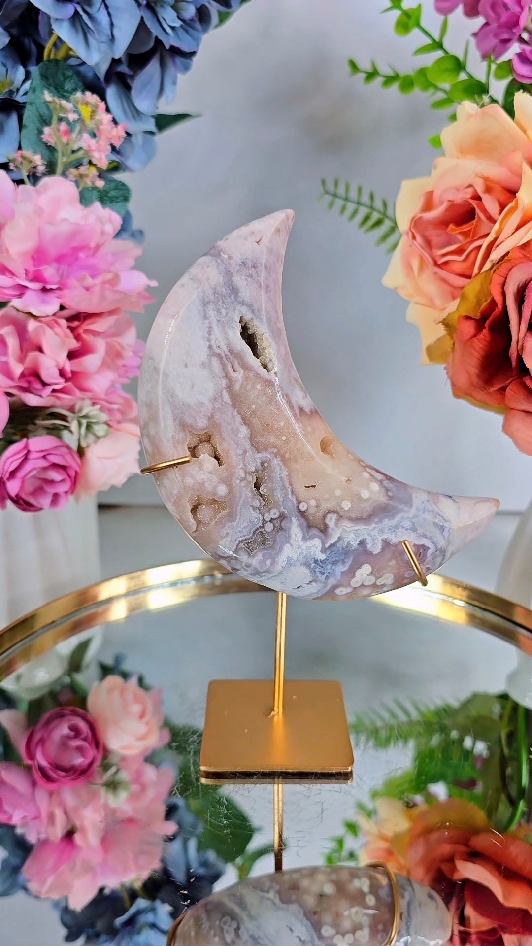 Pink Amethyst Moon on stand CM415