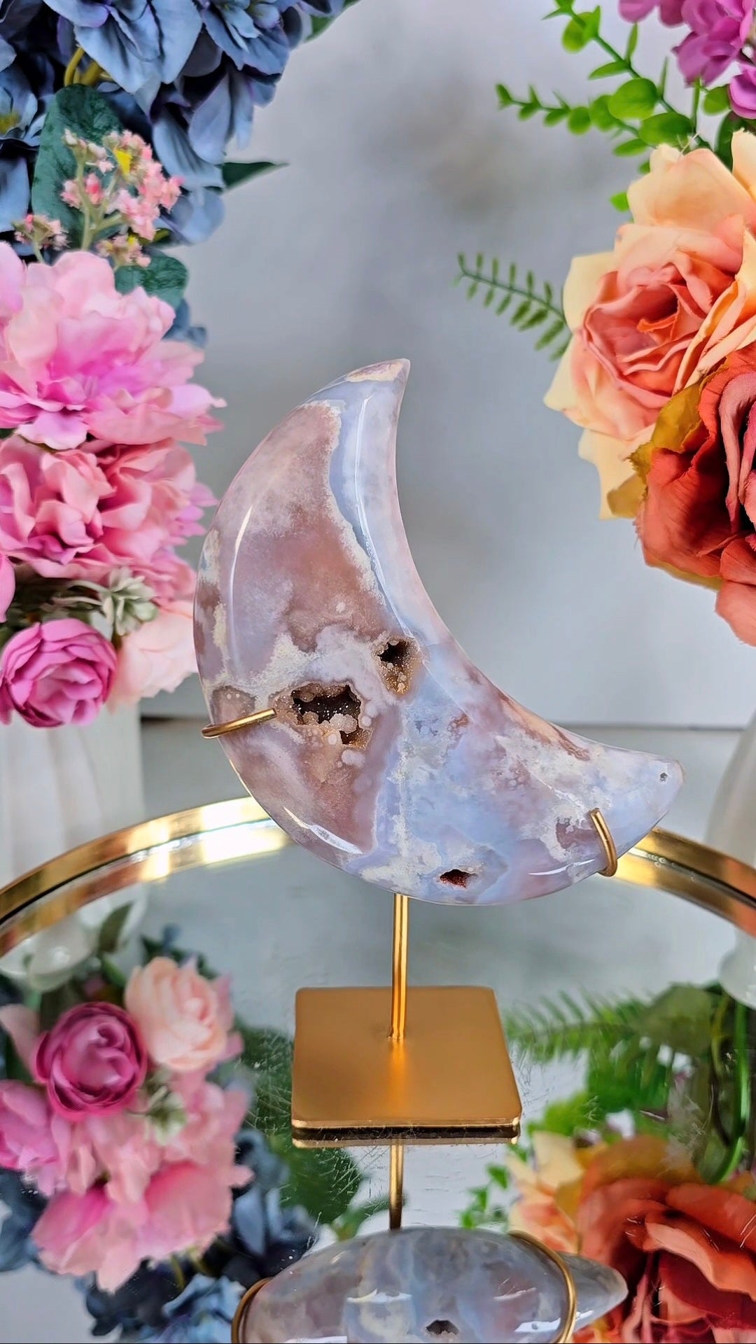 Pink Amethyst Moon on stand CM414