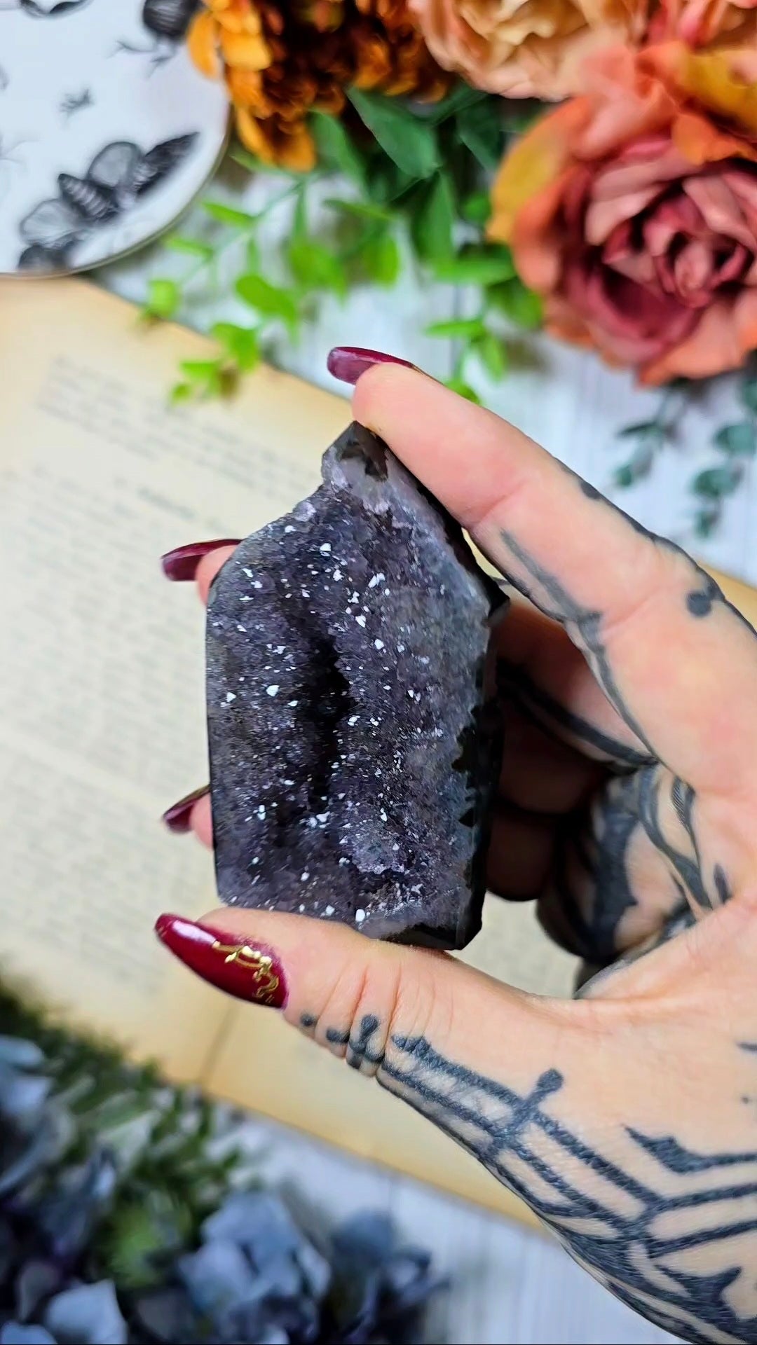 Druzy Agate / Chalcedony Tower CT905